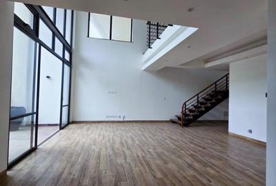 4 Bed Apartment with En Suite at Riverside Drive - 3