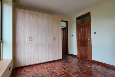 3 Bed Apartment with En Suite in Kileleshwa - 3