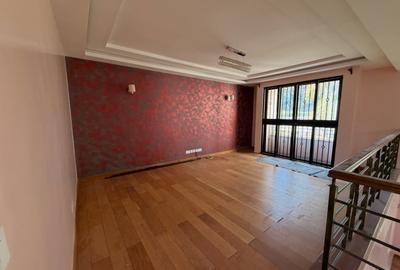 4 Bed Townhouse with En Suite in Lavington - 3