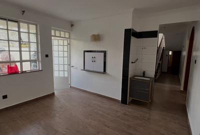 4 Bed Townhouse with En Suite in Lavington - 3