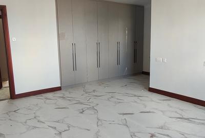 3 Bed Apartment with En Suite at Parklands - 3