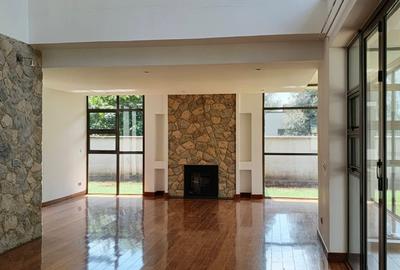 5 Bed Villa with En Suite in Karen - 4
