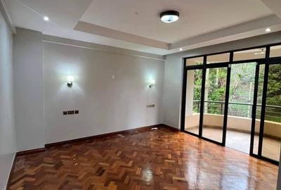 4 Bed Apartment with En Suite in Riverside - 4