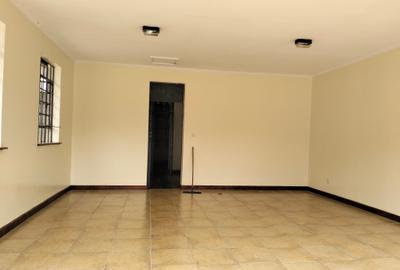 5 Bed Townhouse with En Suite in Kitisuru - 3