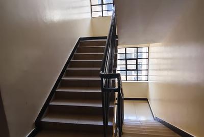 3 Bed Apartment with En Suite in Lavington - 4