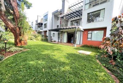 4 Bed Townhouse with En Suite at Lavington Green