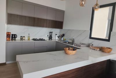 Furnished 2 Bed Apartment with En Suite in Rosslyn - 2