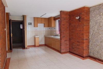 1 Bed Apartment with En Suite at Komo Lane - 3
