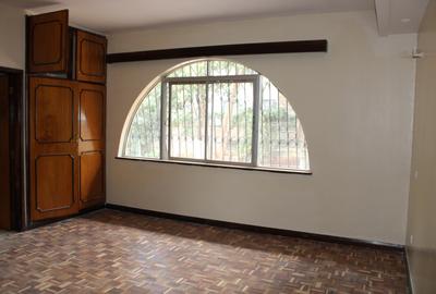 Commercial Property with Fibre Internet in Kileleshwa - 4