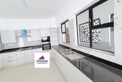 4 Bed Apartment with En Suite in Spring Valley - 2