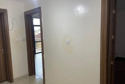 4 Bed Apartment with En Suite in Parklands - 4