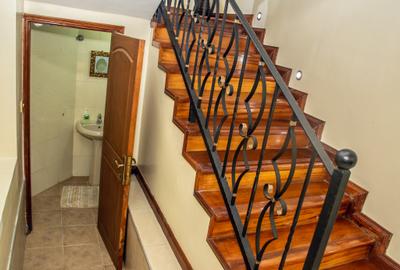 4 Bed Townhouse with En Suite in Lavington - 4