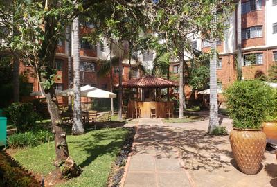 Serviced 3 Bed Apartment with En Suite in Spring Valley - 4