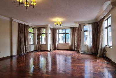 1 Bed Apartment with En Suite at Kilimani - 4
