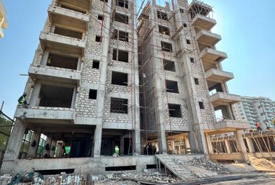 Serviced 3 Bed Apartment with En Suite at 3Rd Avanue - 2