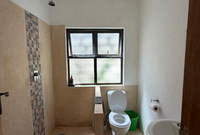 4 Bed House with En Suite at Watamu Beach - 4
