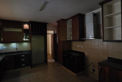 4 Bed Townhouse with En Suite at Lavington Green - 4