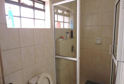3 Bed Apartment with En Suite in Brookside - 4