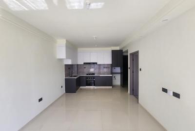 2 Bed Apartment with En Suite at Westlands Road - 4