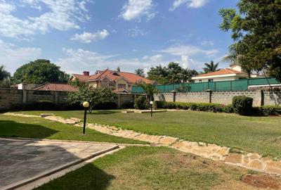 5 Bed House with En Suite at Faith Drive