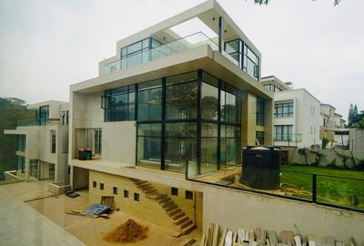 5 Bed Villa with En Suite at 2026-187 5 Bed - 3