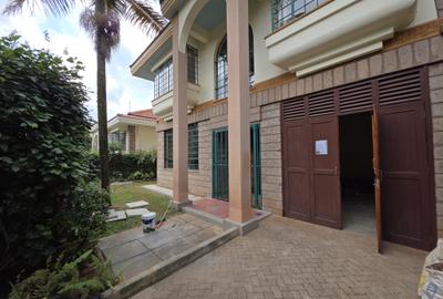 4 Bed Townhouse with En Suite in Westlands Area - 2