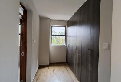 Serviced 2 Bed Apartment with En Suite in Kileleshwa - 4