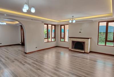 5 Bed Townhouse with En Suite in Karen - 4