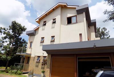 7 Bed Villa with En Suite in Kiambu Road - 4