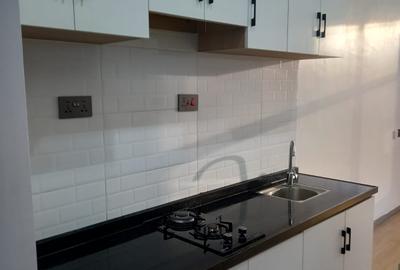 Studio Apartment with Swimming Pool in Kilimani - 4