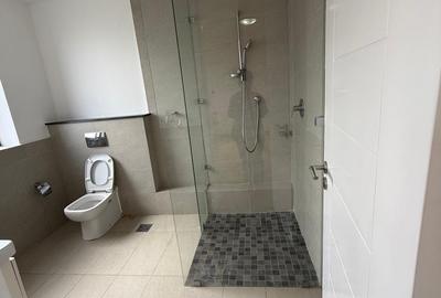 4 Bed Villa with En Suite in Garden Estate - 3