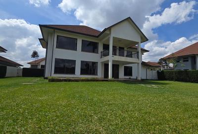 4 Bed House with En Suite in Runda - 2