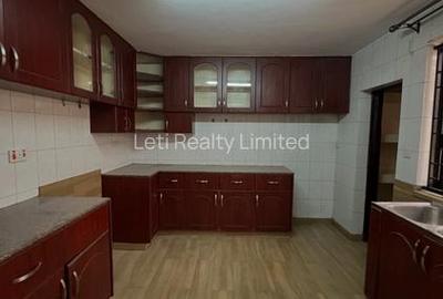 4 Bed Townhouse with En Suite in Lavington - 3