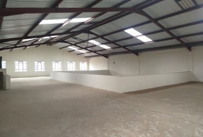 7,530 ft² Warehouse with Fibre Internet in Ruaraka