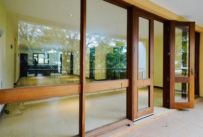 3 Bed Apartment with En Suite at 2026-536 3 Bed - 4