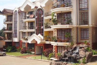 3 Bed Apartment with Swimming Pool in Riverside - 2