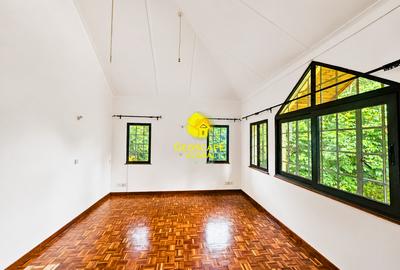 5 Bed House with En Suite in Rosslyn - 3