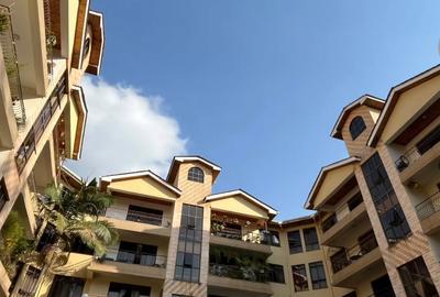 3 Bed Apartment with Gym in Brookside
