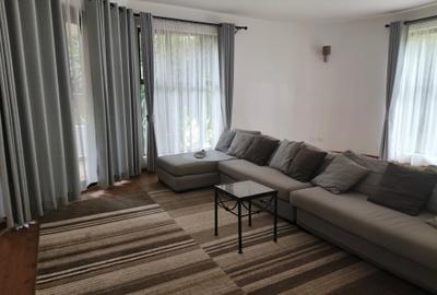 Serviced 3 Bed Apartment with En Suite in Riverside - 2
