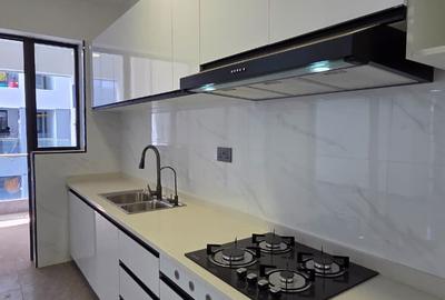 2 Bed Apartment with En Suite in Lavington - 2