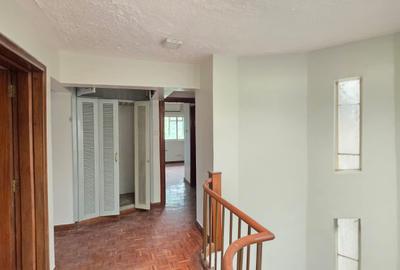 4 Bed Townhouse with En Suite at James Gichuru Road - 3