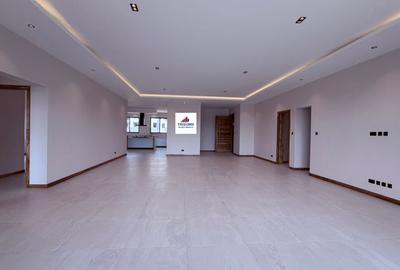 4 Bed Apartment with En Suite in Westlands Area - 3