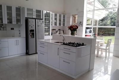 6 Bed Townhouse with En Suite in Muthaiga - 3