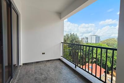 2 Bed Apartment with En Suite at Brookside - 3