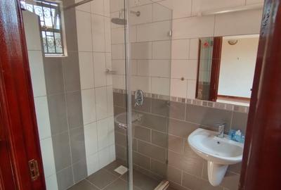 4 Bed Townhouse with En Suite at Westlands - 4