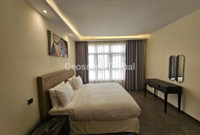 Furnished 3 Bed Apartment with En Suite in Spring Valley - 2