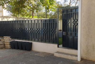 6 Bed Townhouse in Valley Arcade