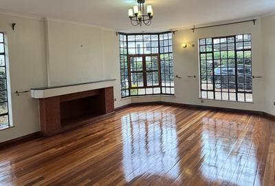 4 Bed Villa with En Suite at Runda Road - 2