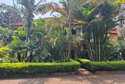 4 Bed House with En Suite at Off Glory Rd - 2