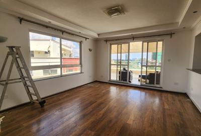 3 Bed Apartment with En Suite at Brookside Drive - 3